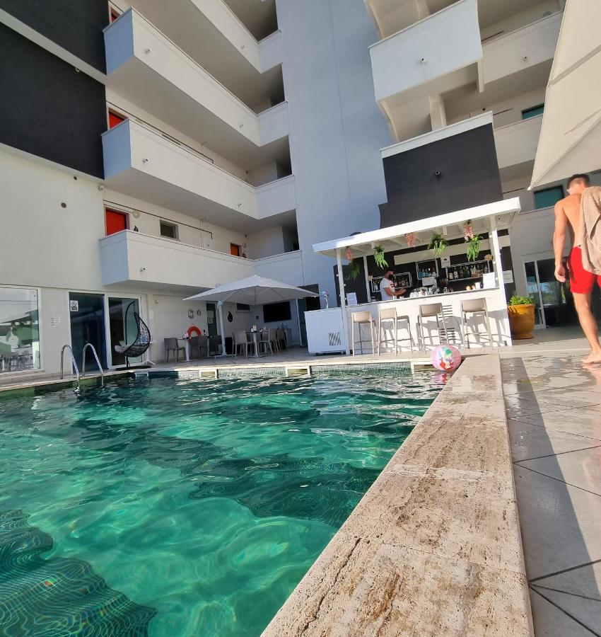Nero D'Avorio Apartments Rimini Exterior foto